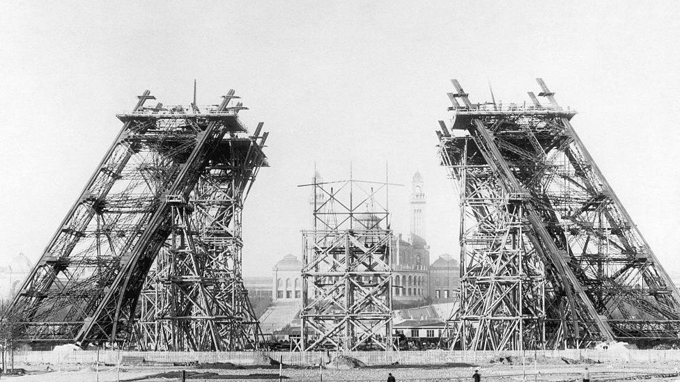 Eiffel tower under construction, black and white image