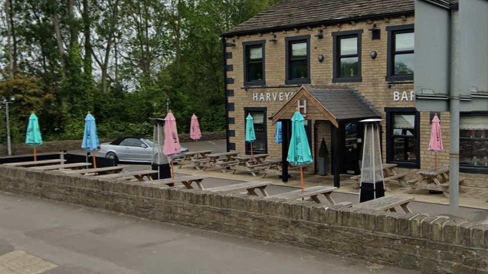 Harvey's Bar and Kitchen in Fenay Bridge, Huddersfield