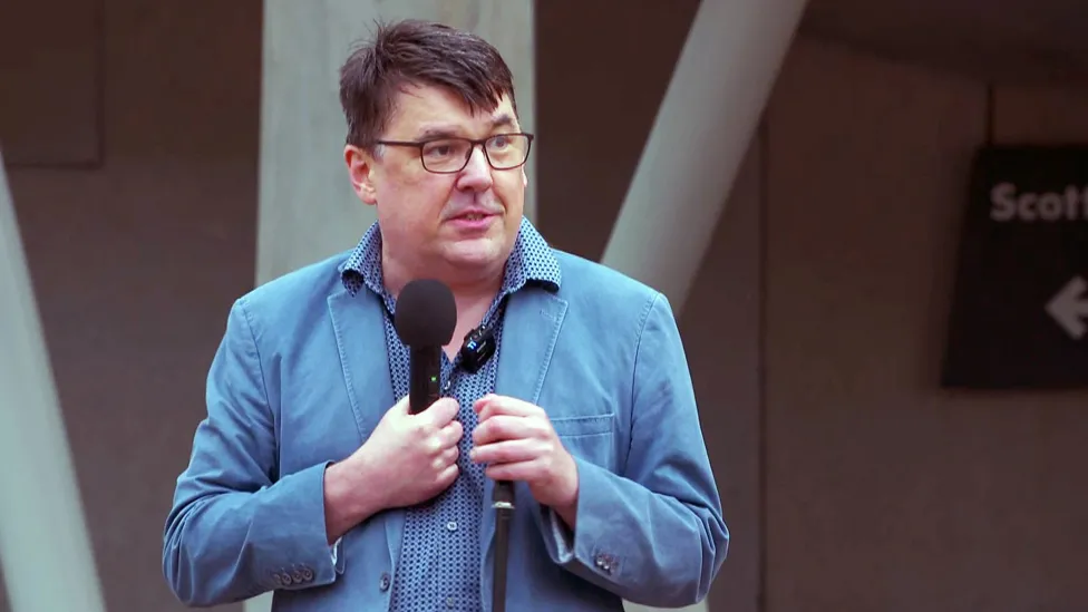 Graham Linehan: Father Ted writer holds gig at Scottish Parliament