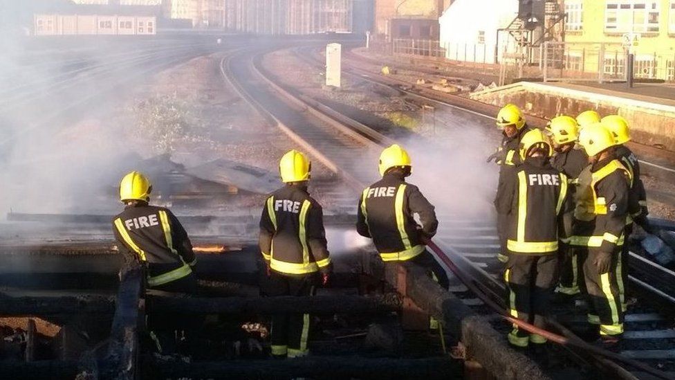 Vauxhall Station fire Ongoing disruption follows blaze BBC News