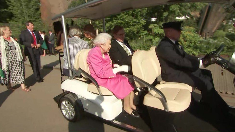 The Queen at the flower show