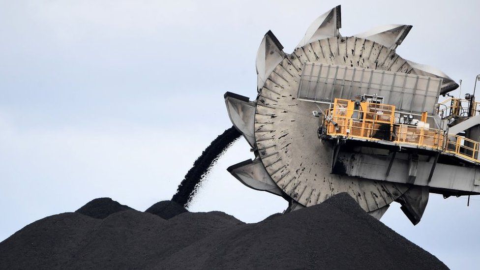 Машины на угольной шахте в Ньюкасле