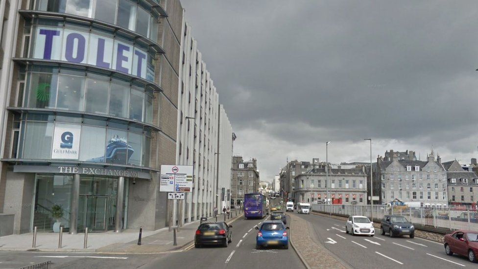 Man in hospital after being hit by bus in Aberdeen BBC News