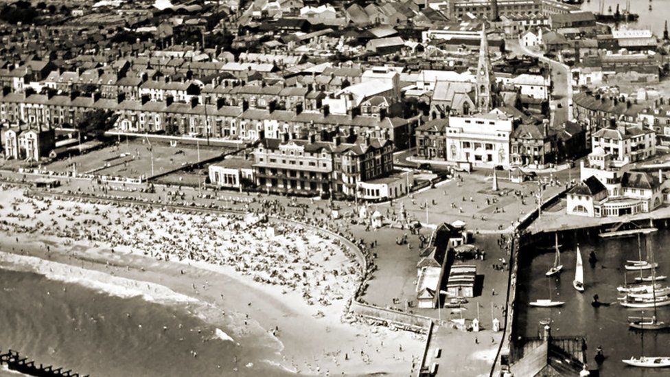 An aerial view of Kirkley, south Lowestoft and south beach in the early 1950s