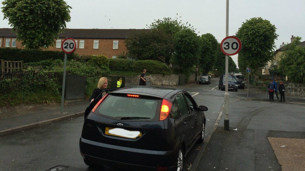 Contradictory speed signs in Plymouth blamed on sabotage - BBC News