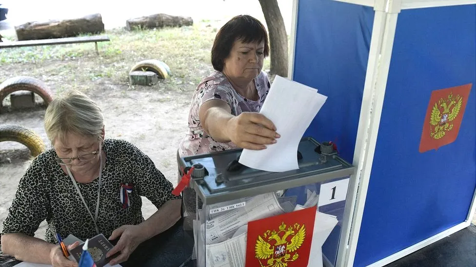 Ukraine condemns ‘sham’ elections in Russian-occupied regions (bbc.com)