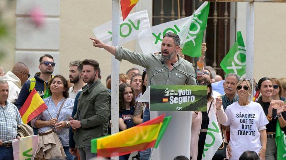 Il presidente del partito politico Vox Santiago Abascal partecipa a un comizio politico a Ciudad Real, Spagna, 21 maggio 2023