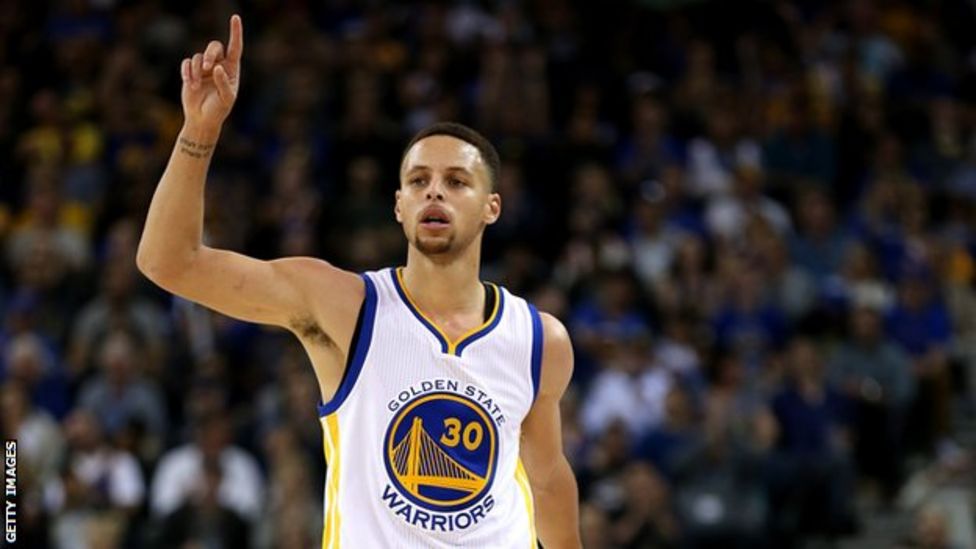 Golden State Warriors: 73rd win breaks Chicago Bulls' NBA record - BBC ...