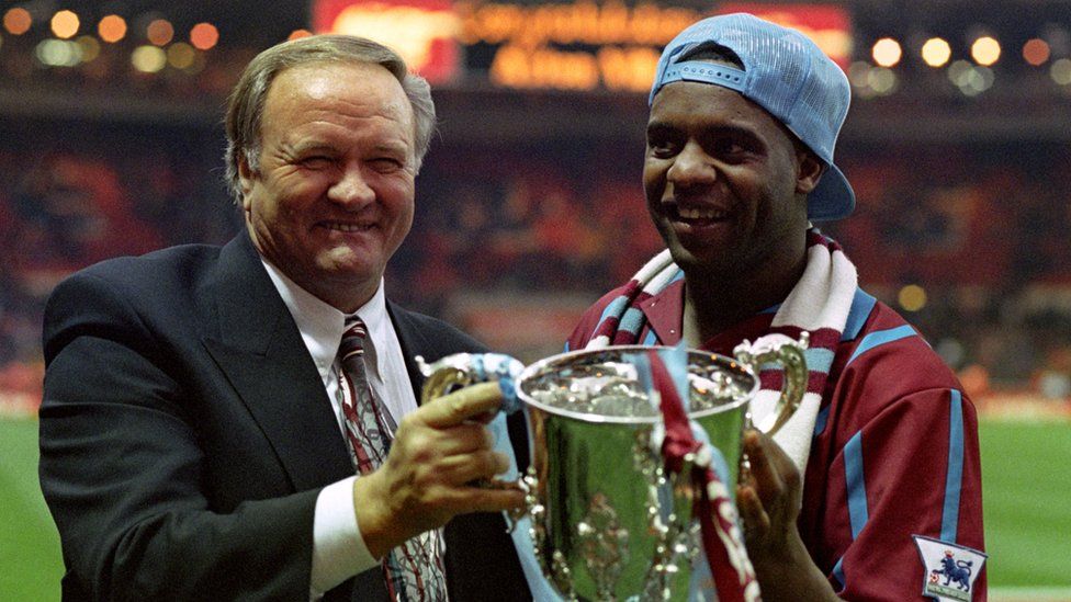 Atkinson with former Villa manager Ron Atkinson
