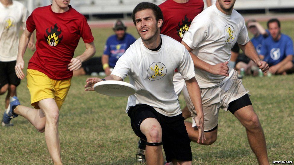 Ultimate Frisbee players