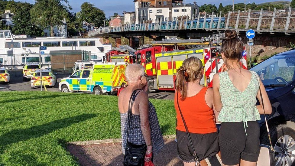 Na seirbheisean èiginneach aig Drochaid a' Bealaich