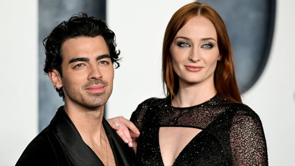 Joe Jonas, Sophie Turner attend the 2023 Vanity Fair Oscar Party Hosted By Radhika Jones at Wallis Annenberg Center for the Performing Arts on March 12, 2023 in Beverly Hills, California