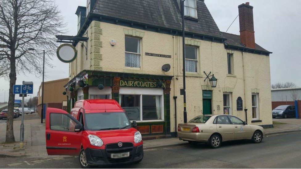 Binmen help thwart attempted Hedon carjacking BBC News