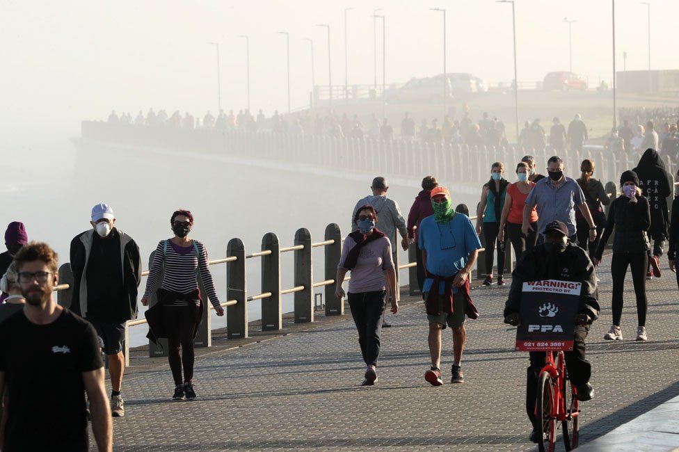 Coronavirus South Africans Exercise The Freedom To Jog Bbc News