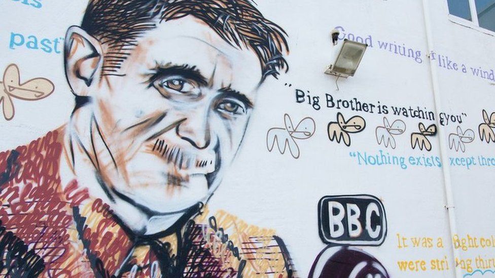 George Orwell mural on Southwold Pier