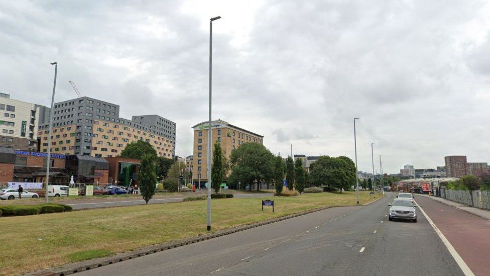 Driver arrested after pedestrian struck by car on Kirkstall Road in