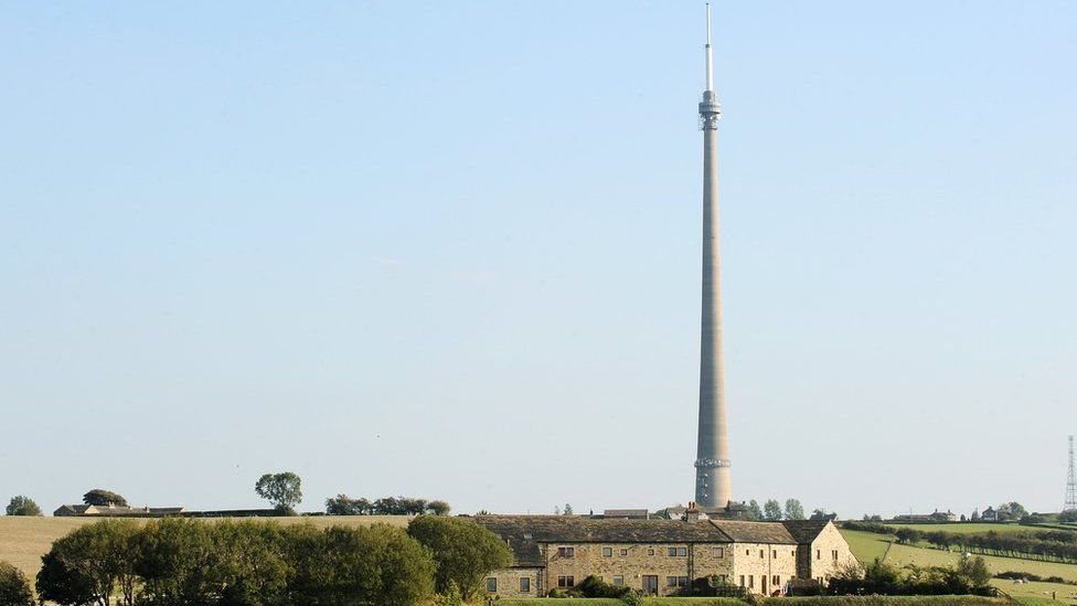 Emley Moor Tower