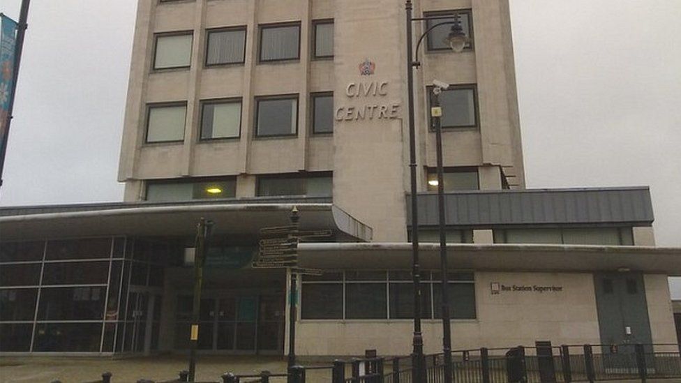 Oldham child sex abuse victims failed by police and council, report ...