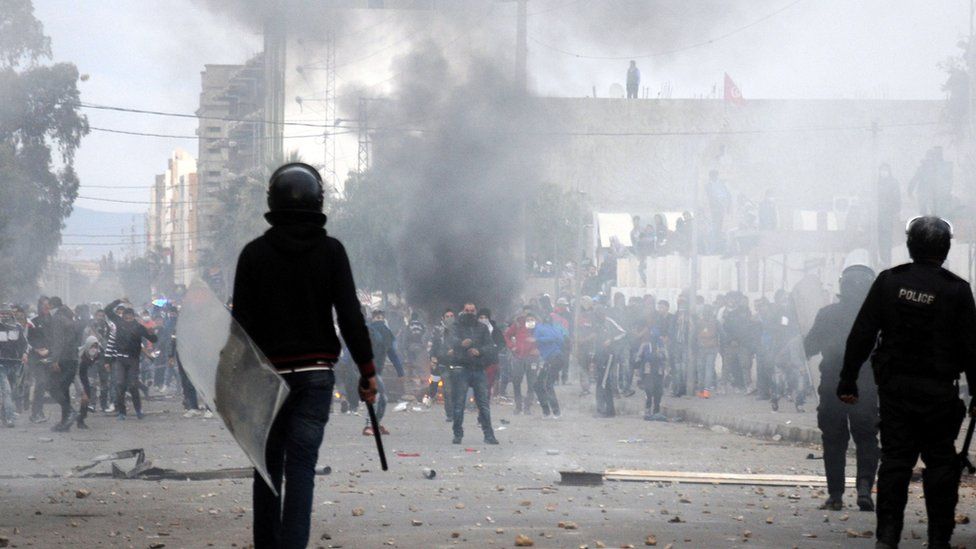 Police clash with protesters in Tunisia