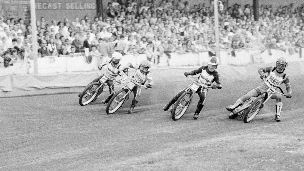 Speedway riders