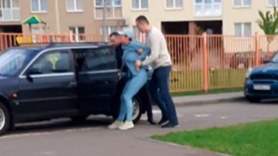Woman bundled into car in Minsk