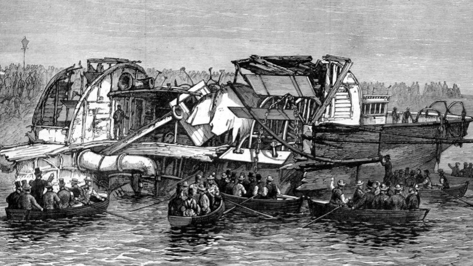 The wreck of the Princess Alice on shore at Woolwich, being examined for the inquest