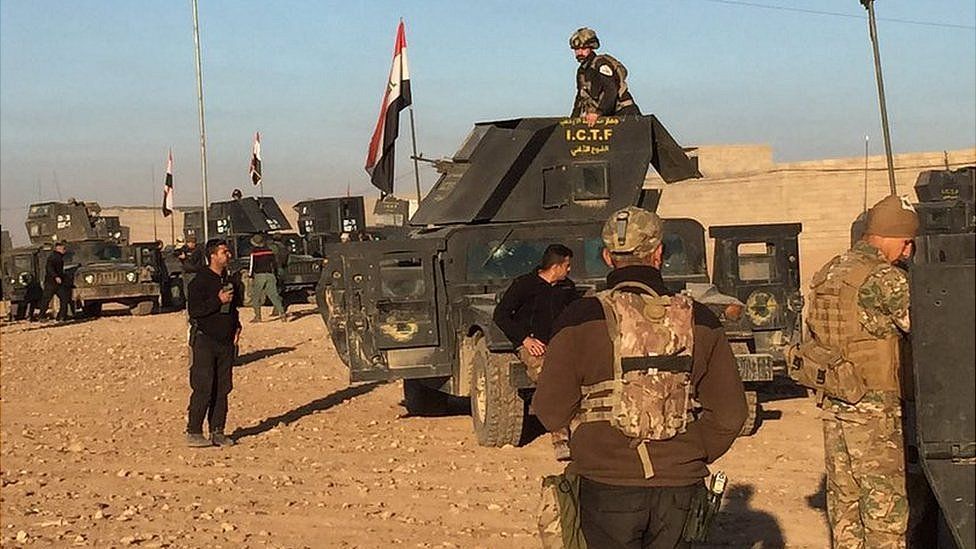 Iraq-I Golden Battalion advances towards Mosul. Picture: Feras Kilani