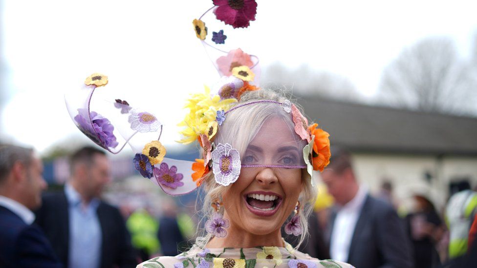 Woman in floral hat