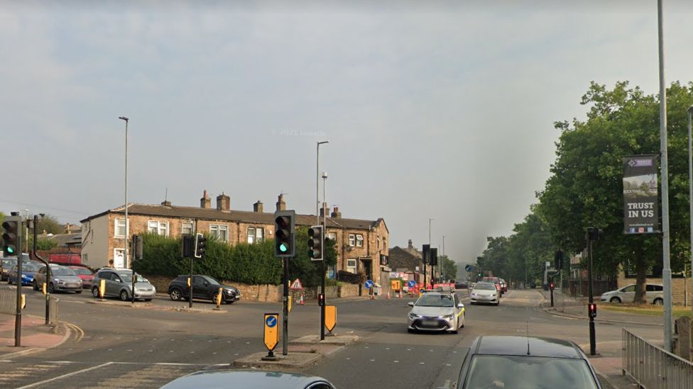 Bradford Road/Willow Lane junction, Huddersfield