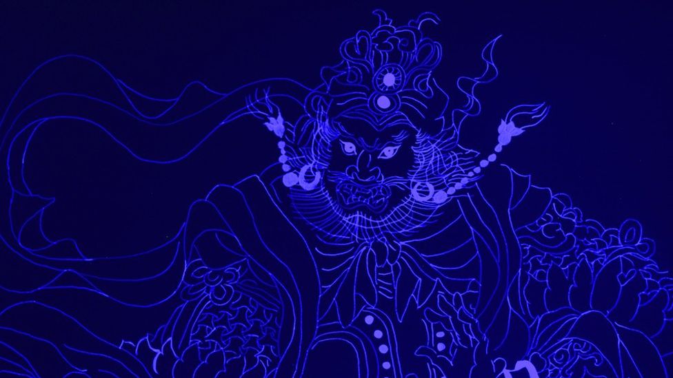 Aowen Jin's i18n: Ultraviolet - Chinese mythical stories only visible in UV light
