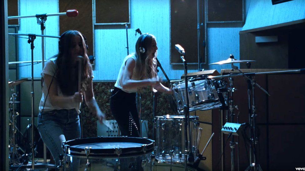 Haim in the video for Right Now