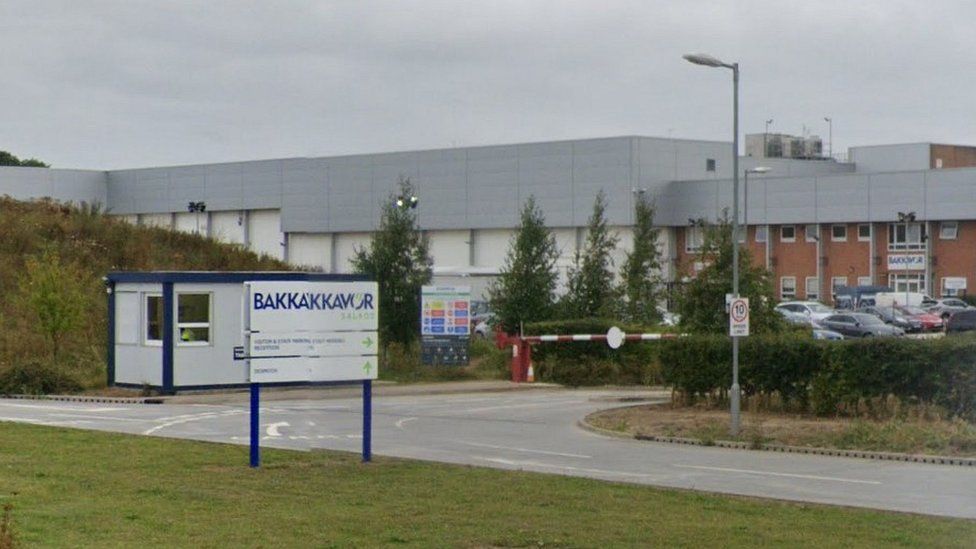 Bakkavor: Sutton Bridge and Leicester factories set to close - BBC News