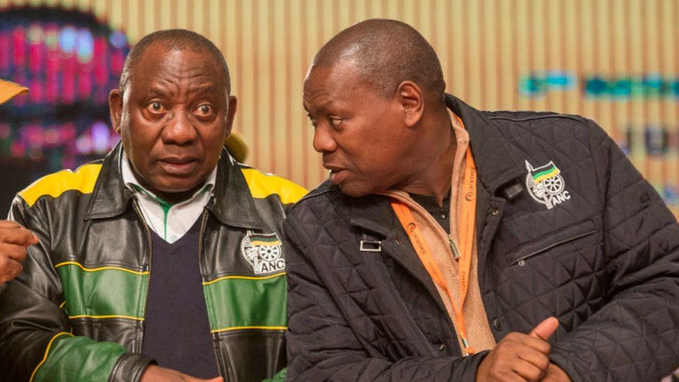 Mr Ramaphosa (L) was seen as a favourite ahead of Mr Mkhize (R)