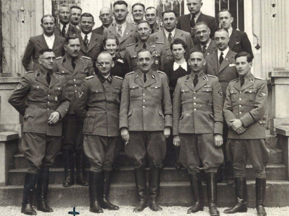 Huber (front, C) with some of his Gestapo team in Vienna