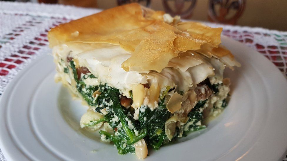 Spinach and pine nut pie