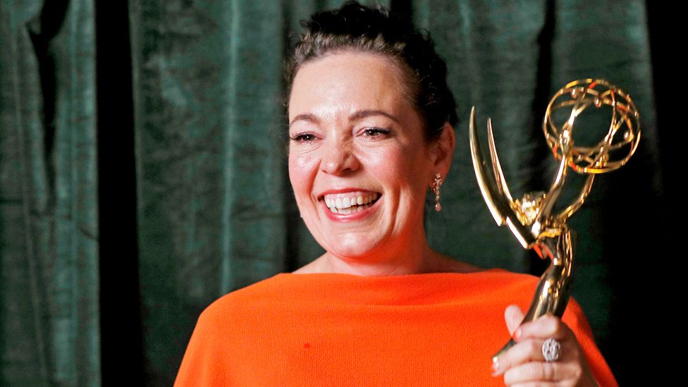 Olivia Colman with her Emmy for Best Dramatic Actress