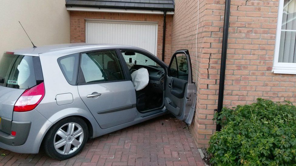 Boy hit by suspected learner driver in Saffron Walden BBC News