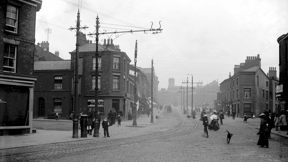 Restorer Blown Away By Images Of Early 20th Century On Dirty Slides 