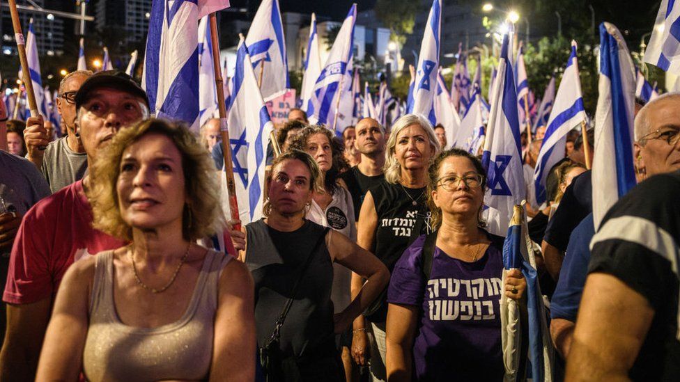 Протестующие против Нетаньяху