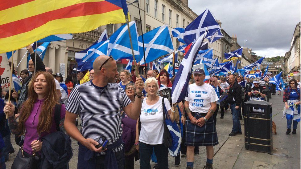 Dundee march