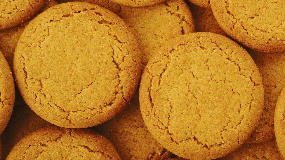 Ginger nut biscuits