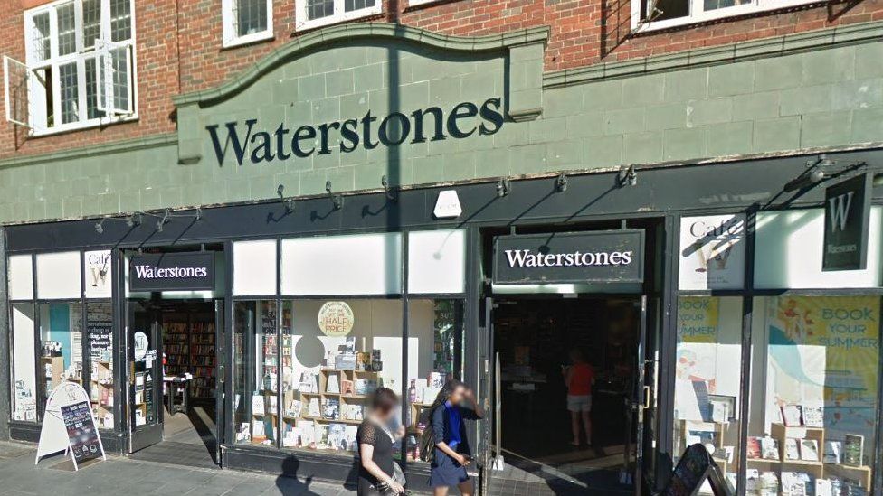 Waterstones ban for serial St Albans book thief BBC News
