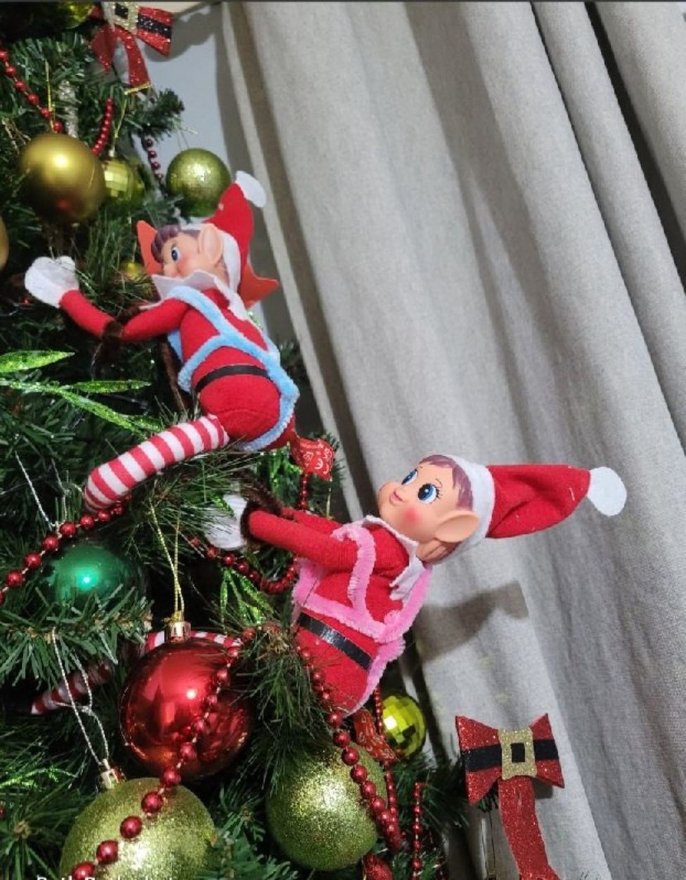 Even MORE of your naughty Xmas elves - BBC Newsround