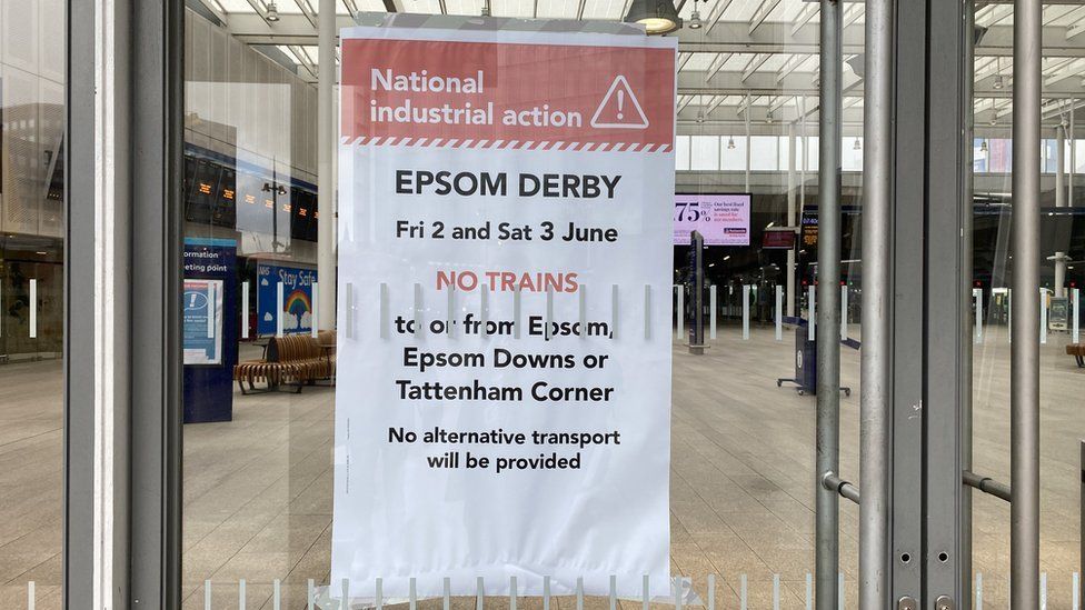 Sign at London Bridge station announcing that there will be no trains during the Epsom Derby