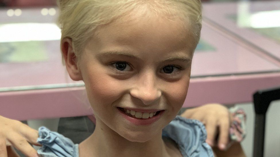 DaisyMay Demetre Model, 9, appears in Paris Fashion Week BBC News