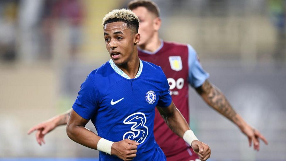 Chelsea: Hutchinson impresses despite defeat - BBC Sport