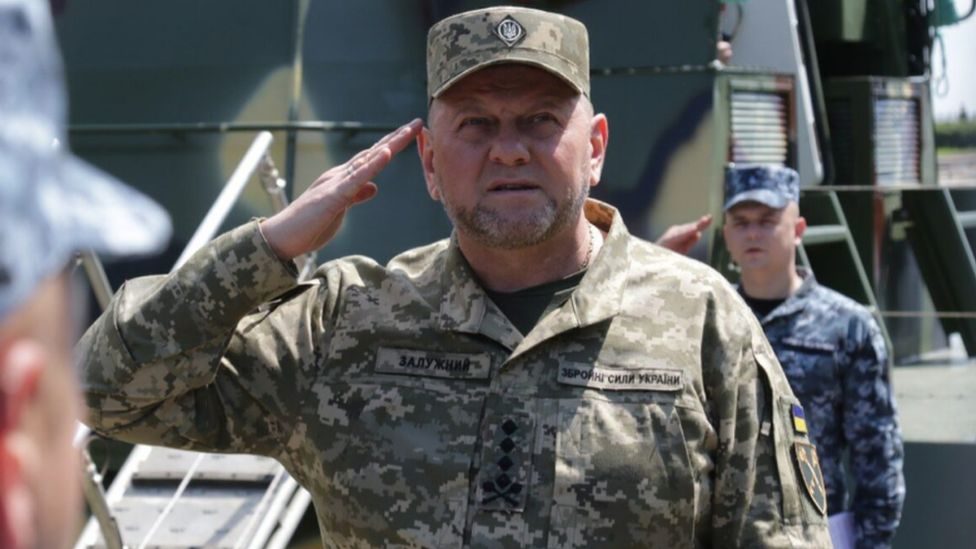 Ukraine war: Grenade birthday gift kills army chief Zaluzhny's aide - BBC News