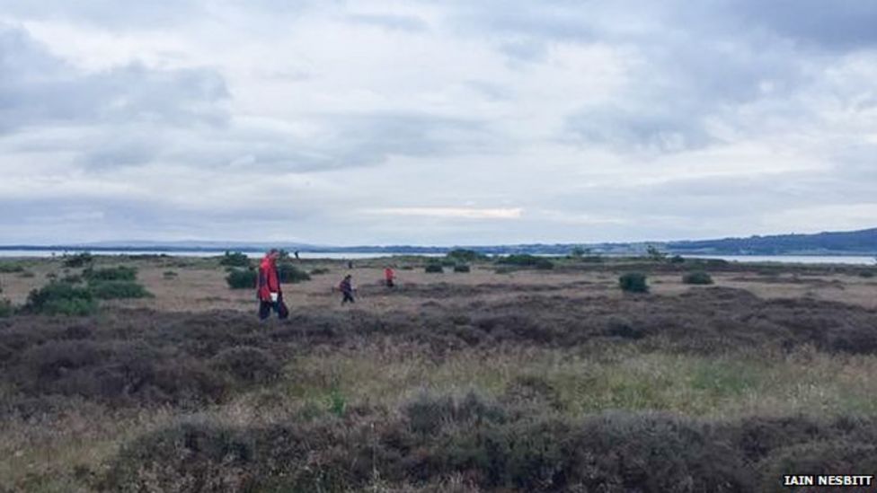 Local volunteers rejoin search for missing man around Dornoch - BBC News