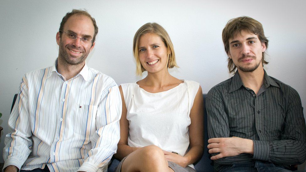 Основатели S-Biomedic (слева направо) Бернхард Пецольд, Вероника Удова и Марк Гуэль