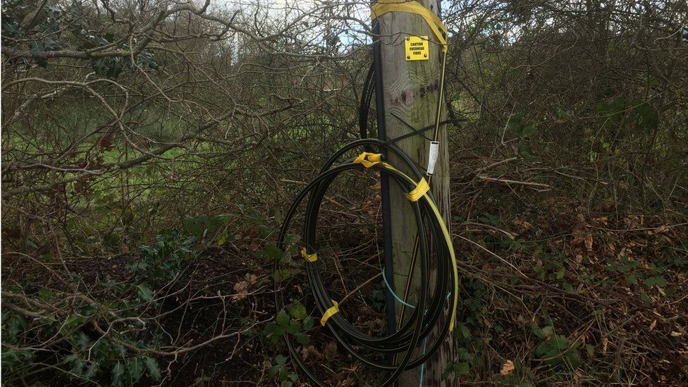 Cables left in Oakford